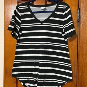 Lularoe Iris size XS